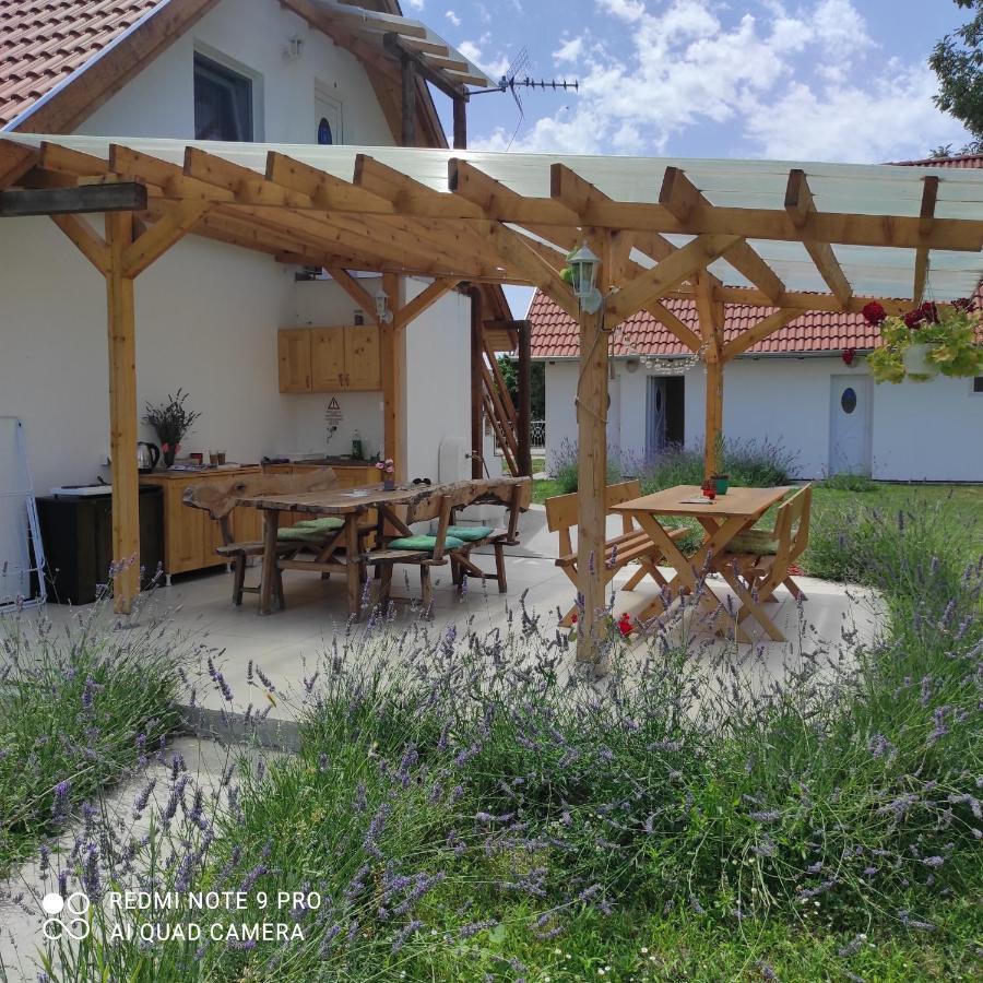 Mirella Rooms Palic Exterior photo